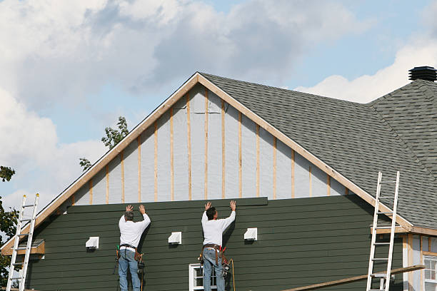 Professional Emergency Siding Repair technician working in Huntingdon Valley, PA