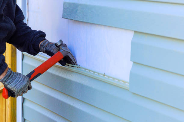 Reliable Emergency Siding Repair contractor in Huntingdon Valley, PA by Squared Siding